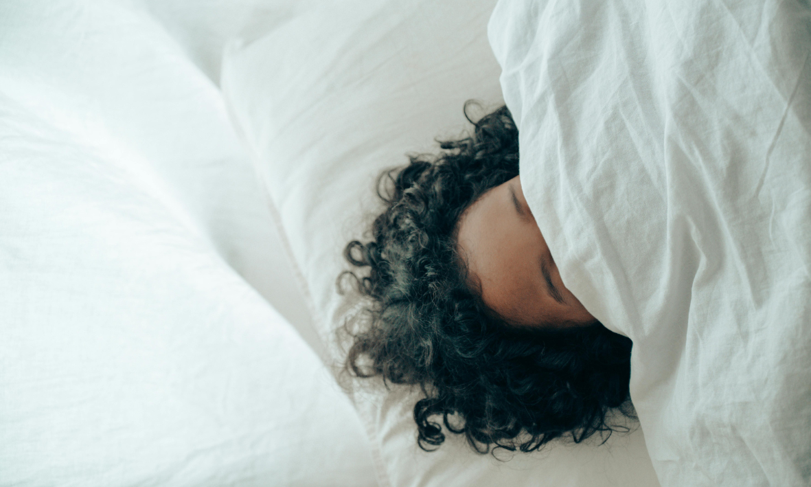 Mit diesen 5 Tipps verbesserst du deinen Schlaf langfristig