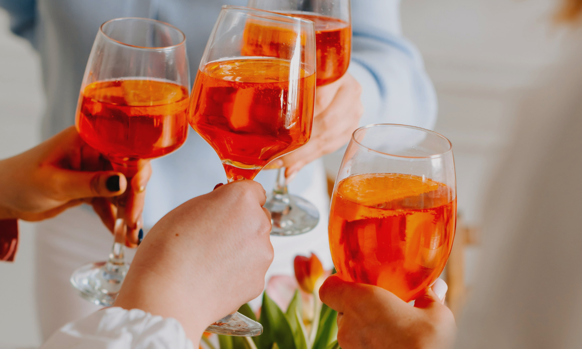 Hitzewallungen durch Alkohol: Was Du darüber wissen musst